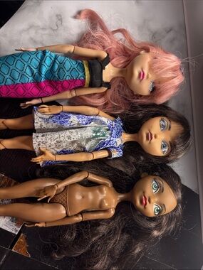 Diverse Fashion ever after high dolls